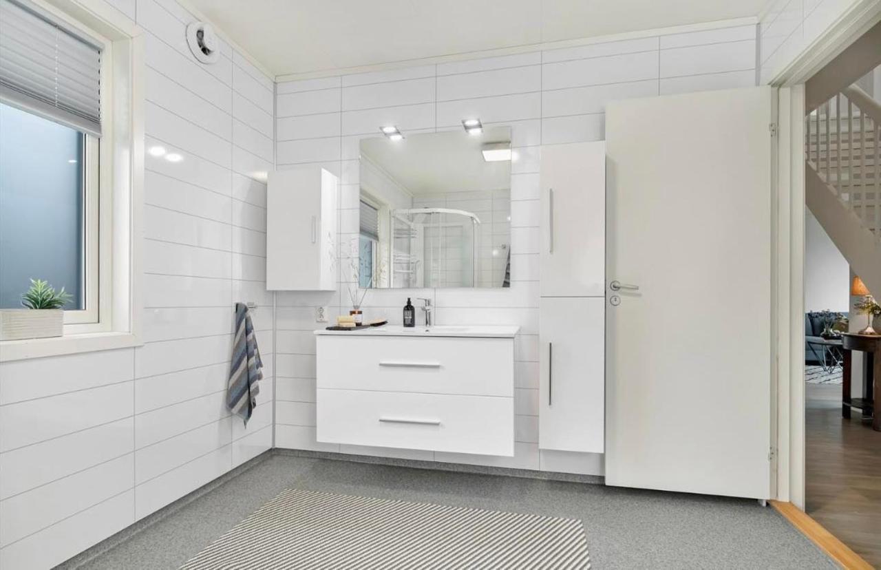 Din Hjem! Mitt I By1. Gratis Parkering!! Apartment Narvik Bagian luar foto