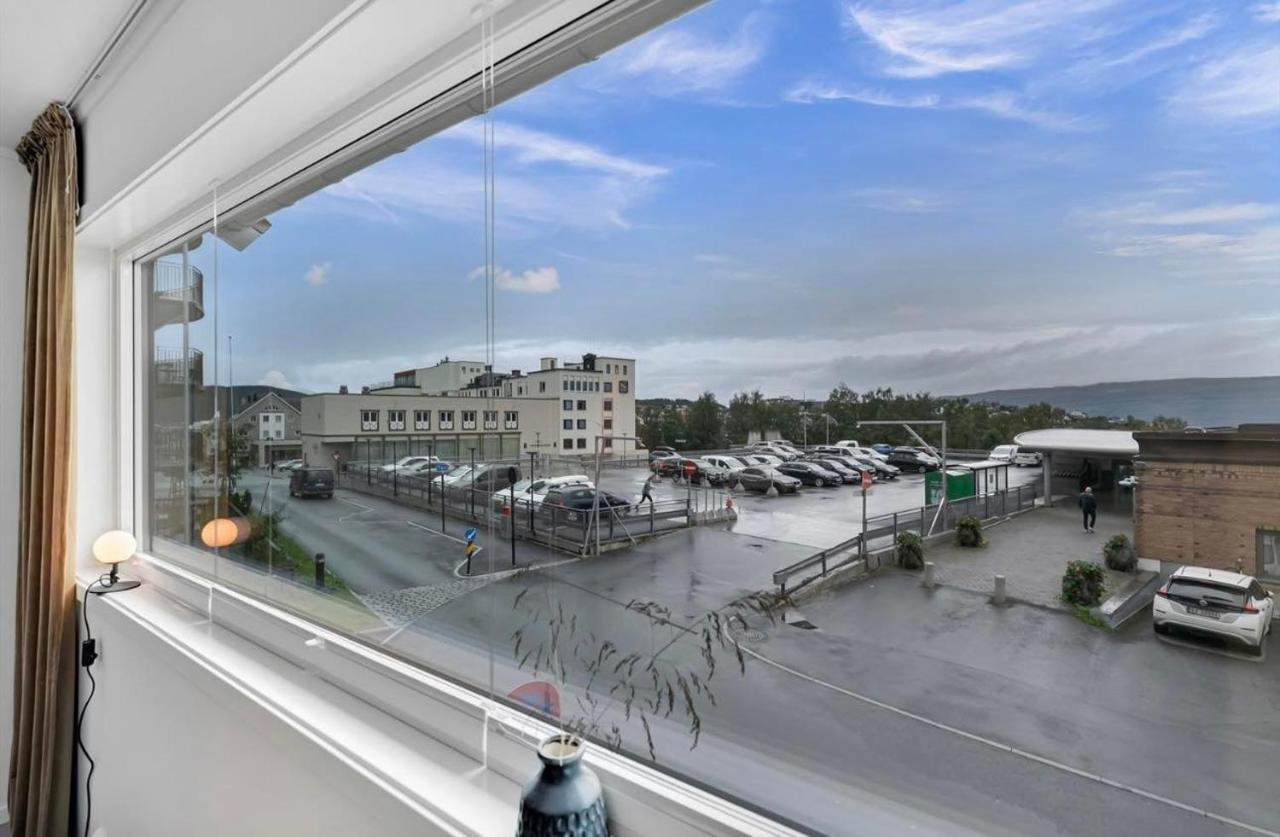 Din Hjem! Mitt I By1. Gratis Parkering!! Apartment Narvik Bagian luar foto